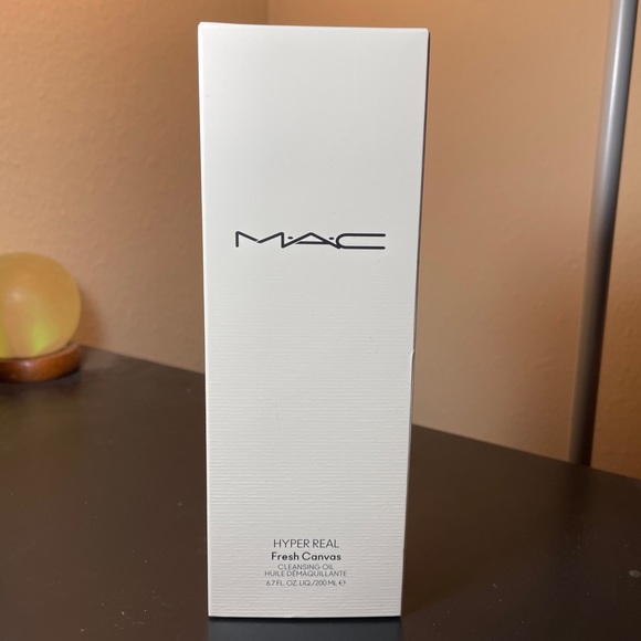 BNIB MAC Cosmetics Hyper Real Fresh Canvas Cleansing Oil Brand New Unopened - Picture 1 of 4